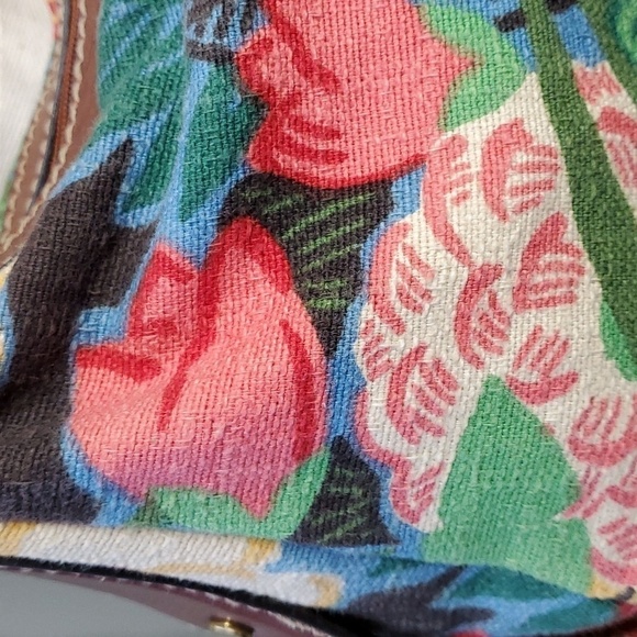 FOSSIL VINTAGE CLOTH‎ PURSE. Beautiful floral print. Zipper closure. - Picture 3 of 16
